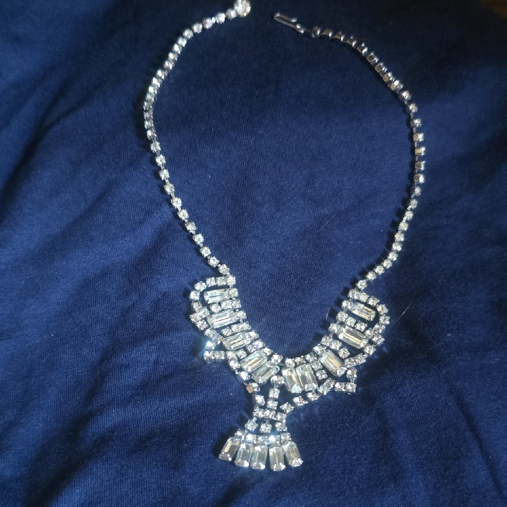 Elegant Silver Crystal Necklace